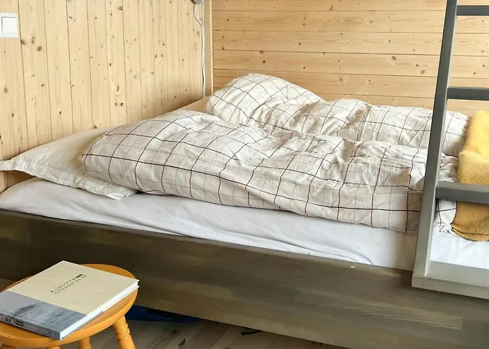 Modern Al At The Foot Of Reinskarvet Feriehus